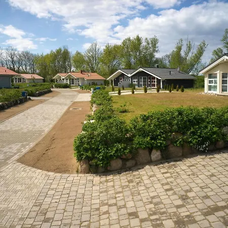 Daenische Ferienhaeuser Am Salzhaff Haus Kaept'n Nemo * Insel Poel