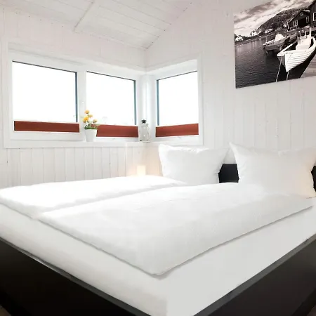 Daenische Ferienhaeuser Am Salzhaff Haus Kaept'n Nemo Insel Poel