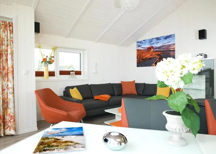 別荘 Daenische Ferienhaeuser Am Salzhaff Haus Kaept'n Nemo インゼル・ペール